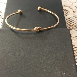 NIB 4PK ROSE GOLD COLORED BRACELETS